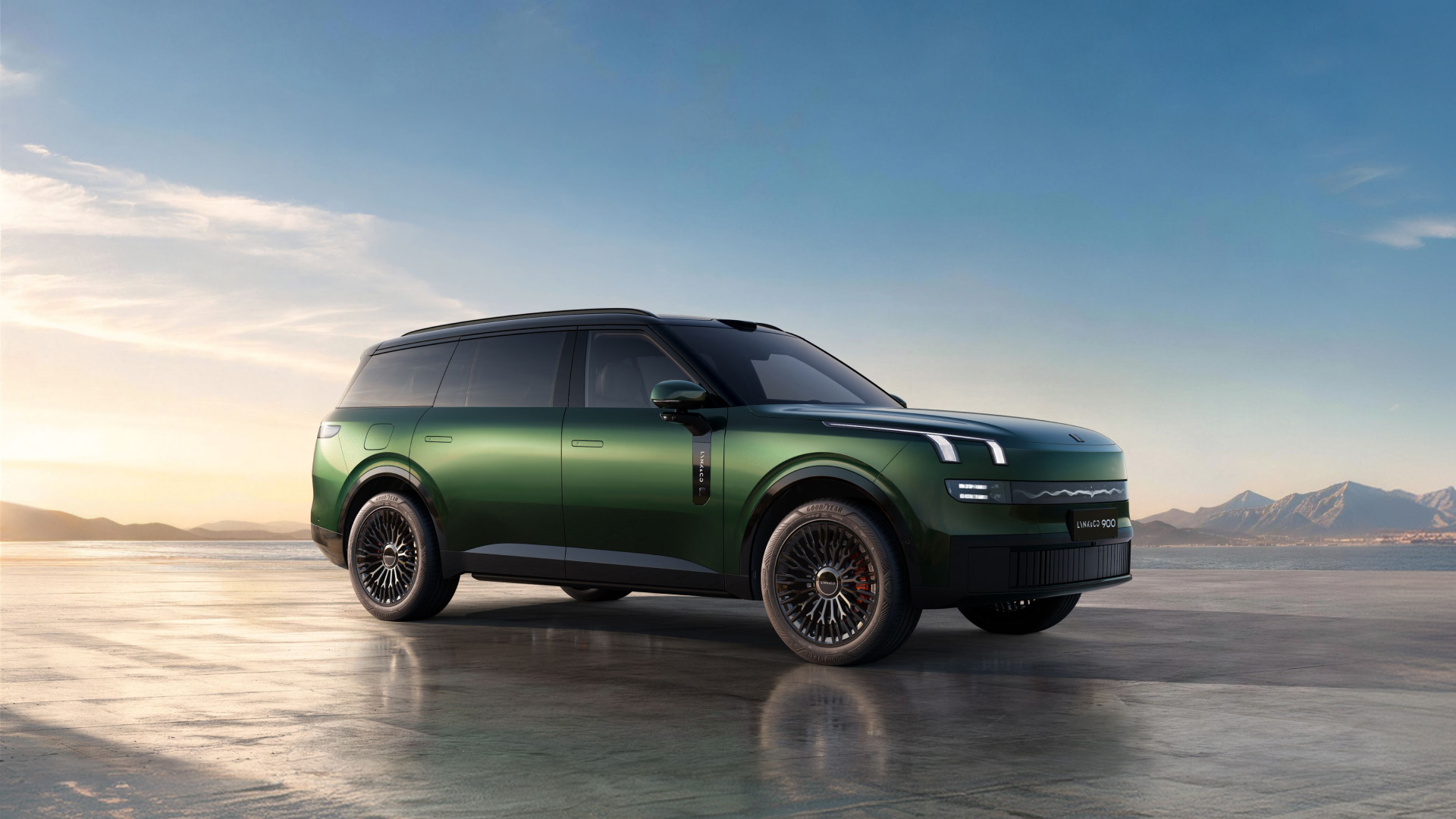 Lynk & Co 900