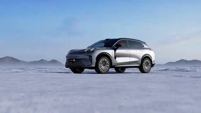 Lynk & Co 08 EM-P